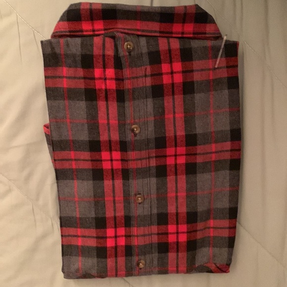 Brand new, never even unfolded. Flannel shirt - Picture 2 of 3